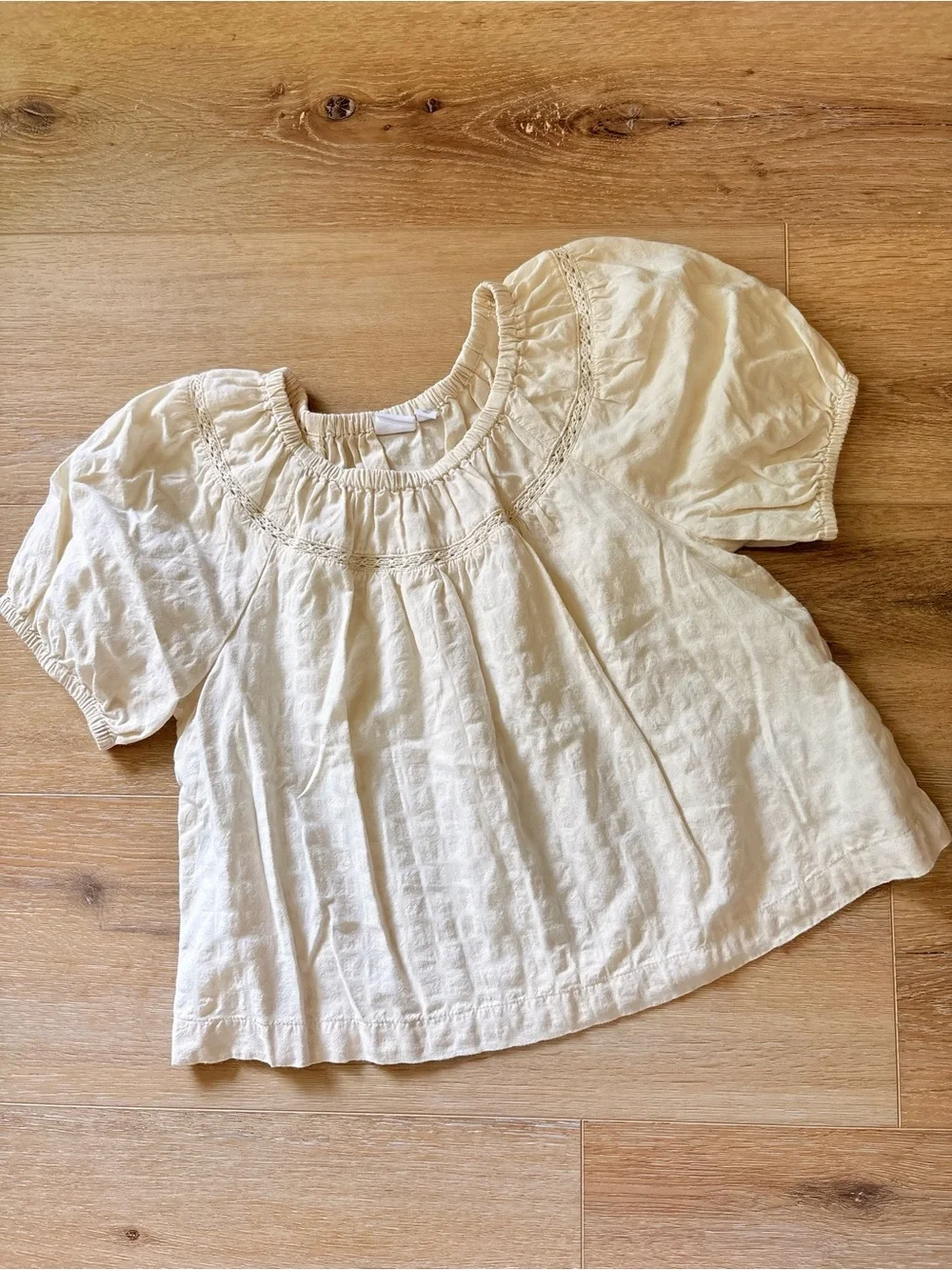 GAP Girls Light Cream Puff Sleeve Blouse